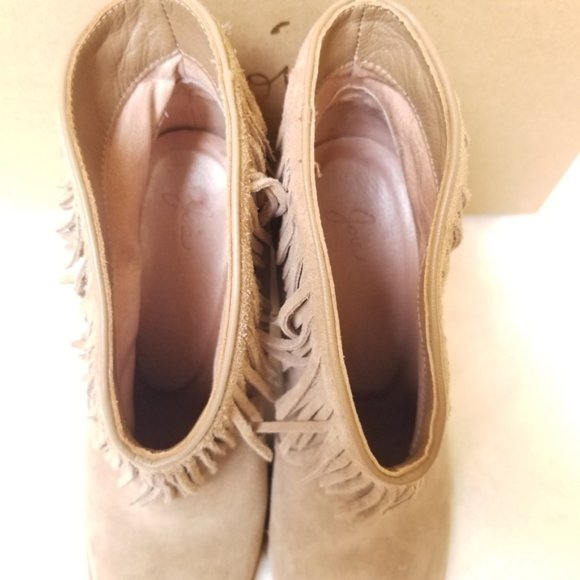 Joie Loren Fringe Tan Suede Heel Ankle Bootie Size - 38 - Picture 6 of 14
